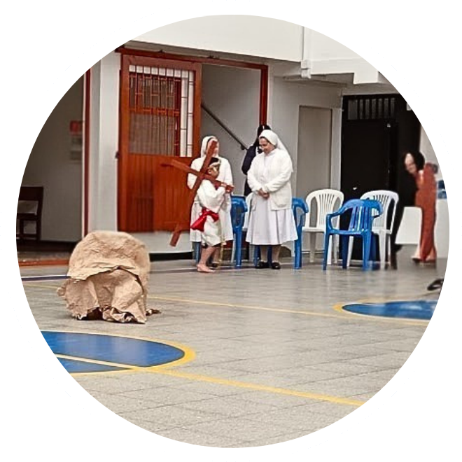 Estamos Alegres En Oblatas 