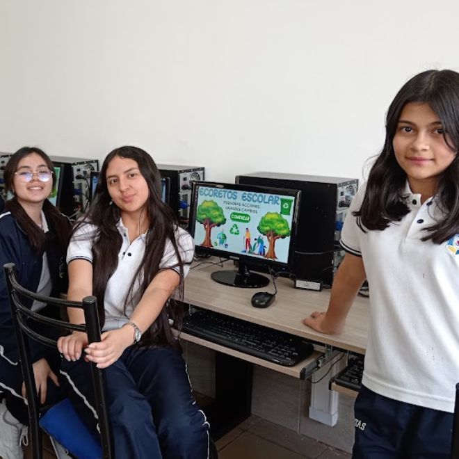 Estamos Alegres En Oblatas 